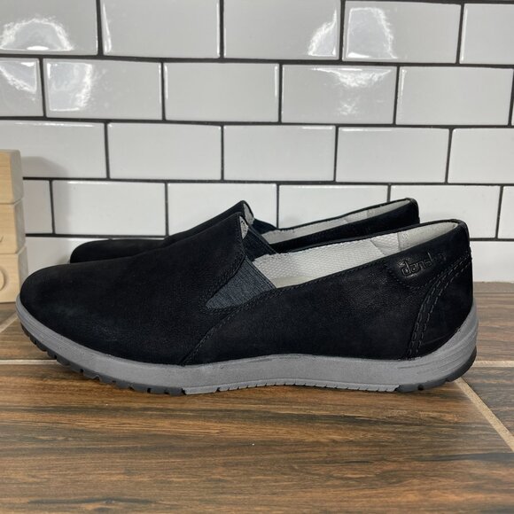 Dansko Laraine Womens Size EU 40 Shoes Black Waterproof Nubuck Casual Slip On - Picture 1 of 15